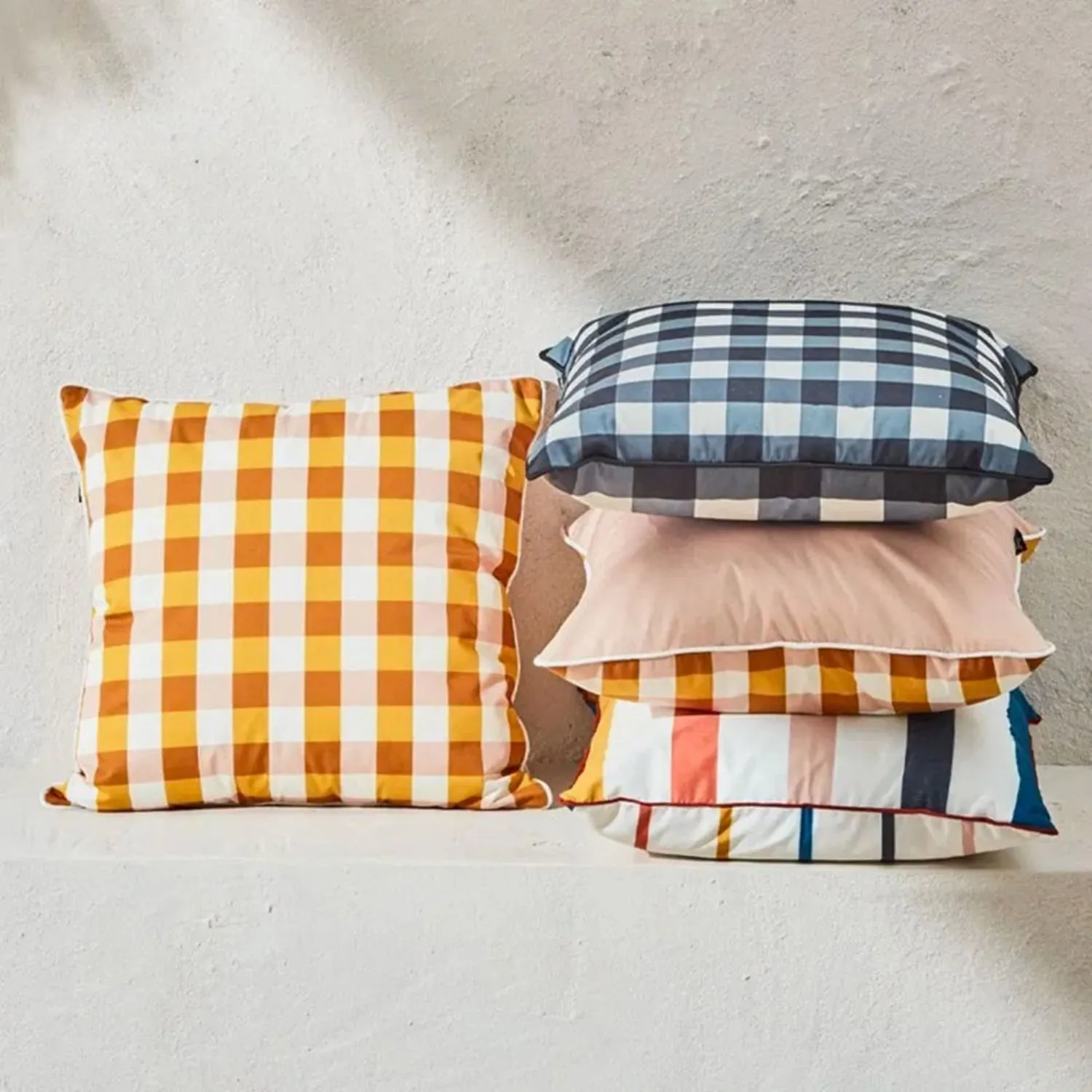 basil bangs | cushion cover 50cm | gingham black - LC